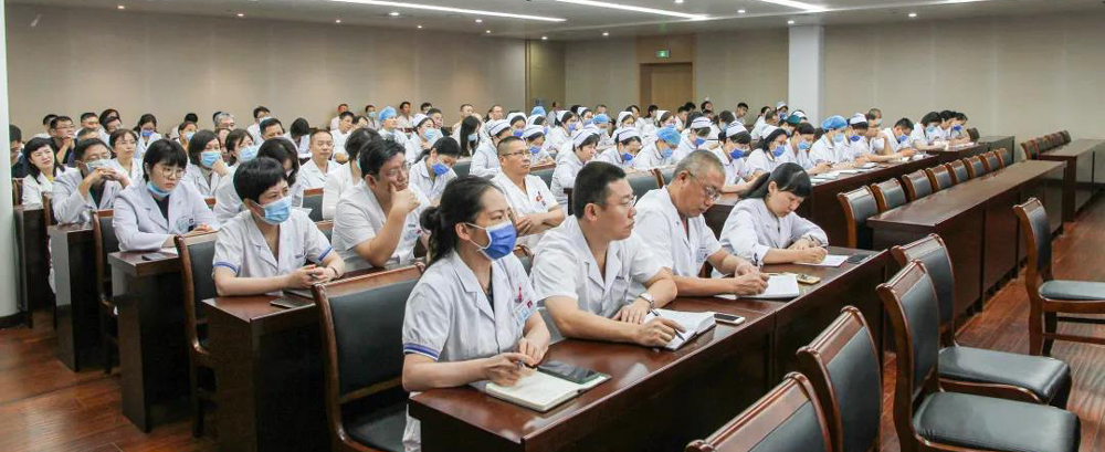 我院召开干部教育暨集体谈话会