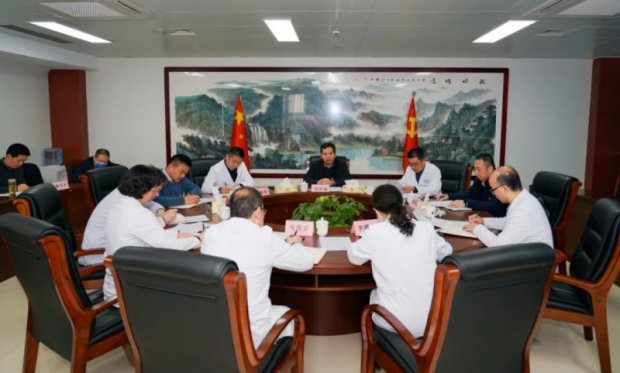 <strong>徐州市第一人民医院党委召开2024年度民主生活会</strong>