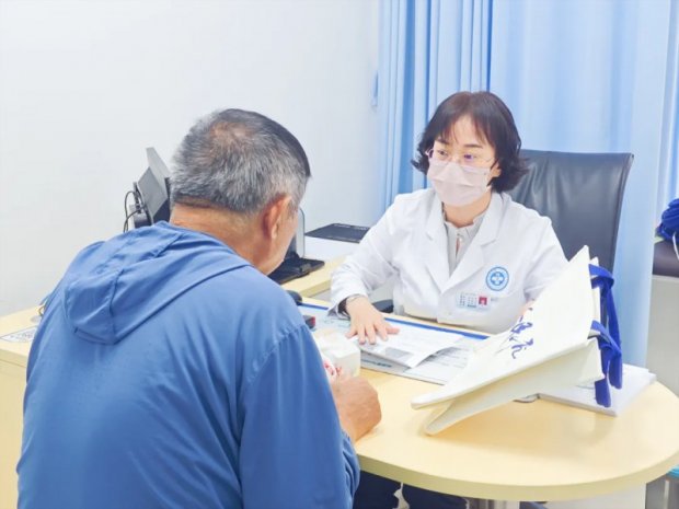 社会公益 | 徐州一院消化内科开展2025年江苏基层幽门螺杆菌防治公益活动