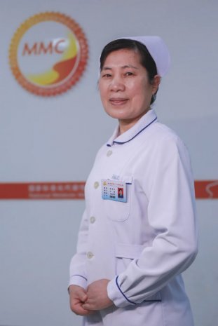 九秩征文 | 四十年护理路，愿以心为灯，照亮健康之路