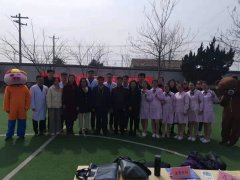 我院医生团队参加“希望有约 青春志愿——快乐书屋进村小行动”