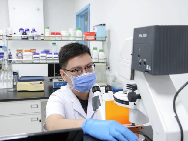 专访|2021年度国自然基金项目获得者、市一院眼科(中心)实验室宫朝举：做有意义的基础研究