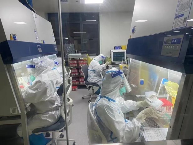 同心战疫09 | 将责任担当书写在抗疫一线——市第一人民医院勠力同心凝聚守护生命健康的硬核力量